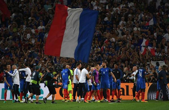  马赛主场憾平里尔，争冠形势愈发胶着难解